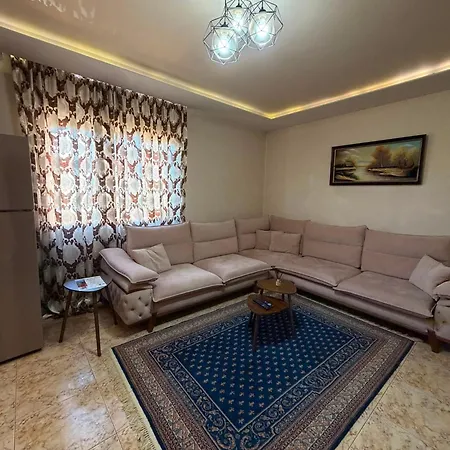 House In 아파트